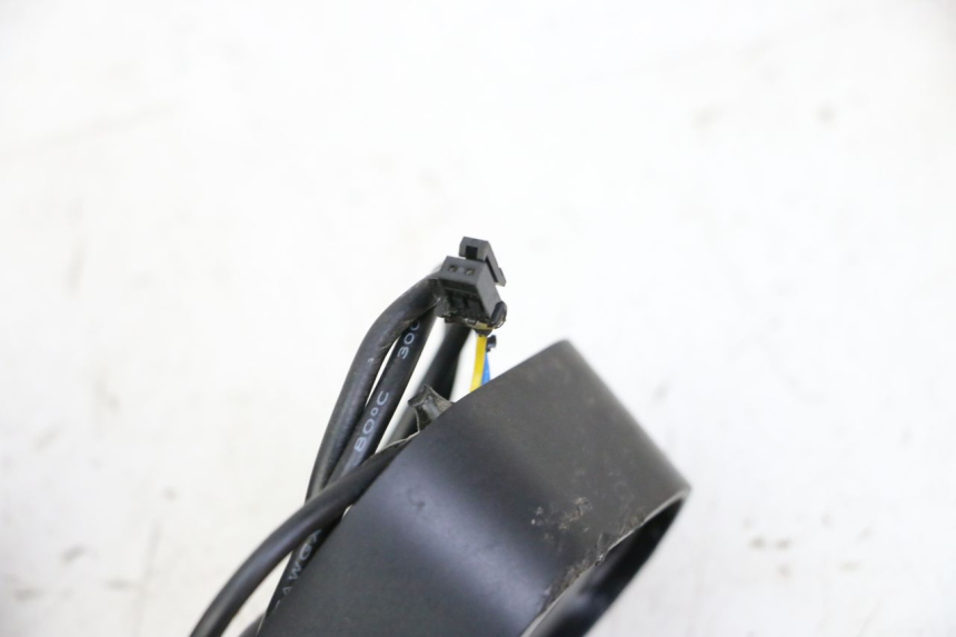 photo de INTERMITENTE TRASERO SEGWAY NINEBOT F65I 1