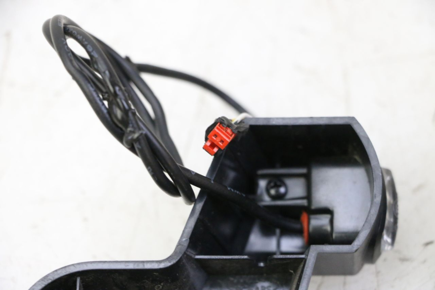 photo de INTERMITENTE TRASERO SEGWAY NINEBOT F65I 1