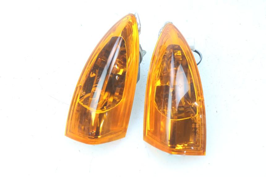 photo de INTERMITENTE TRASERO PIAGGIO FLY 100 (2006 - 2010)