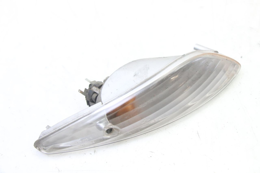 photo de TRASERO IZQUIERDO INTERMITENTE PEUGEOT ELYSEO 125 (1999 - 2004)