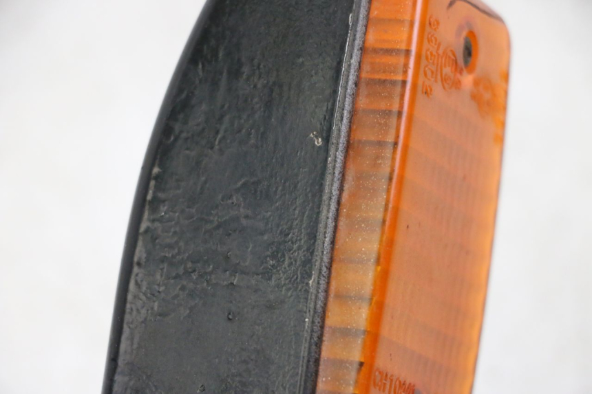 photo de TRASERO IZQUIERDO INTERMITENTE YAMAHA FJ 36Y 1100 (1984 - 1985)