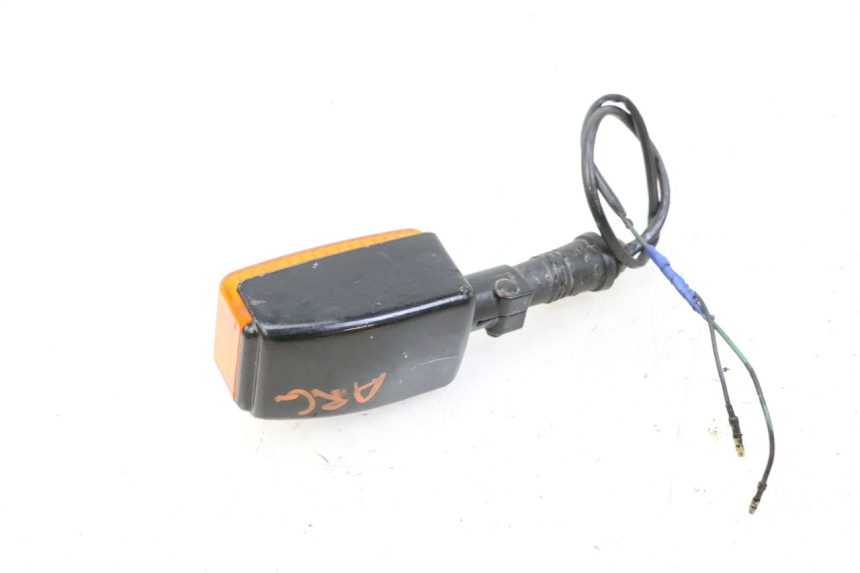 photo de TRASERO IZQUIERDO INTERMITENTE YAMAHA FJ 36Y 1100 (1984 - 1985)
