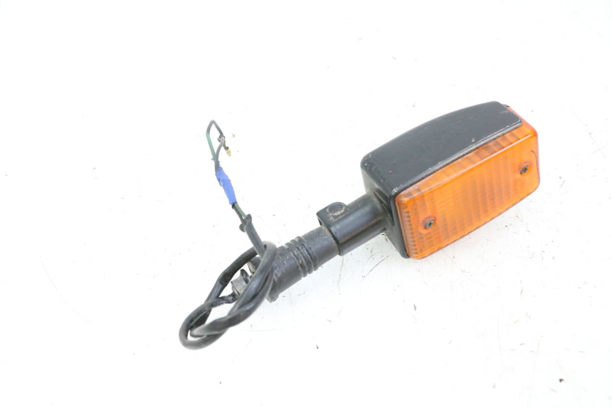 photo de TRASERO IZQUIERDO INTERMITENTE YAMAHA FJ 36Y 1100 (1984 - 1985)