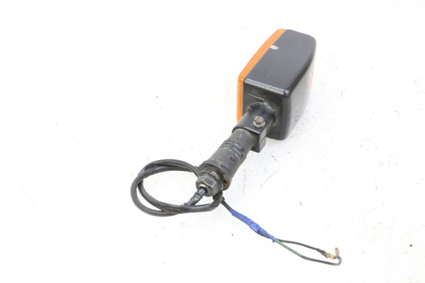 photo de TRASERO IZQUIERDO INTERMITENTE YAMAHA FJ 36Y 1100 (1984 - 1985)