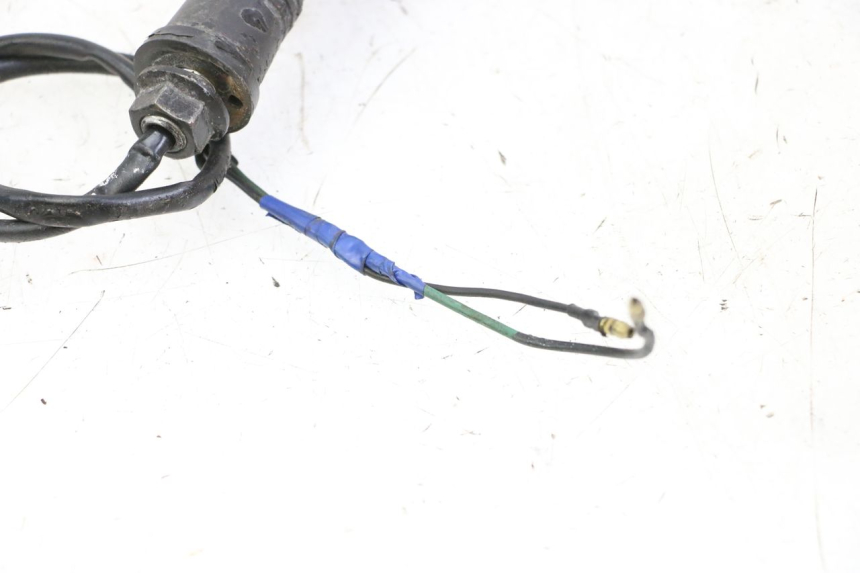photo de TRASERO IZQUIERDO INTERMITENTE YAMAHA FJ 36Y 1100 (1984 - 1985)