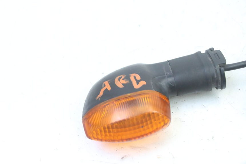 photo de TRASERO IZQUIERDO INTERMITENTE YAMAHA FZ6 FAZER S2 600 (2007 - 2011)