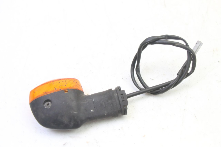 photo de TRASERO IZQUIERDO INTERMITENTE YAMAHA FZ6 FAZER S2 600 (2007 - 2011)