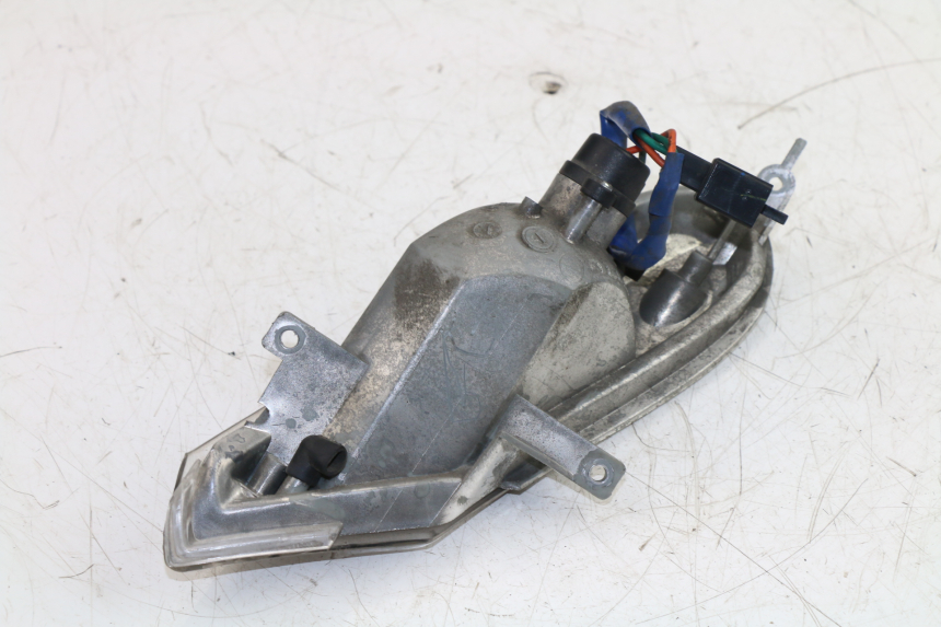 photo de TRASERO IZQUIERDO INTERMITENTE KYMCO GRAND DINK 125 (2002 - 2007)