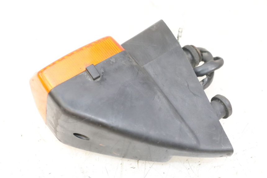 photo de TRASERO IZQUIERDO INTERMITENTE HONDA CBR F 1000 (1993 - 1996)