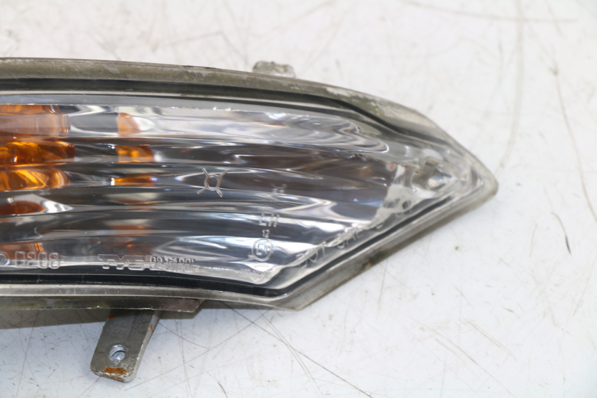 photo de TRASERO IZQUIERDO INTERMITENTE KYMCO GRAND DINK 125 (2002 - 2007)