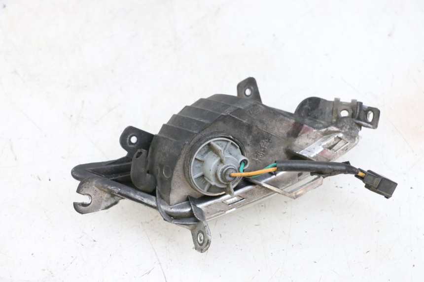 photo de INTERMITENTE TRASERO IZQUIERDO KYMCO LIKE 125 (2009 - 2016) - Primer plano técnico