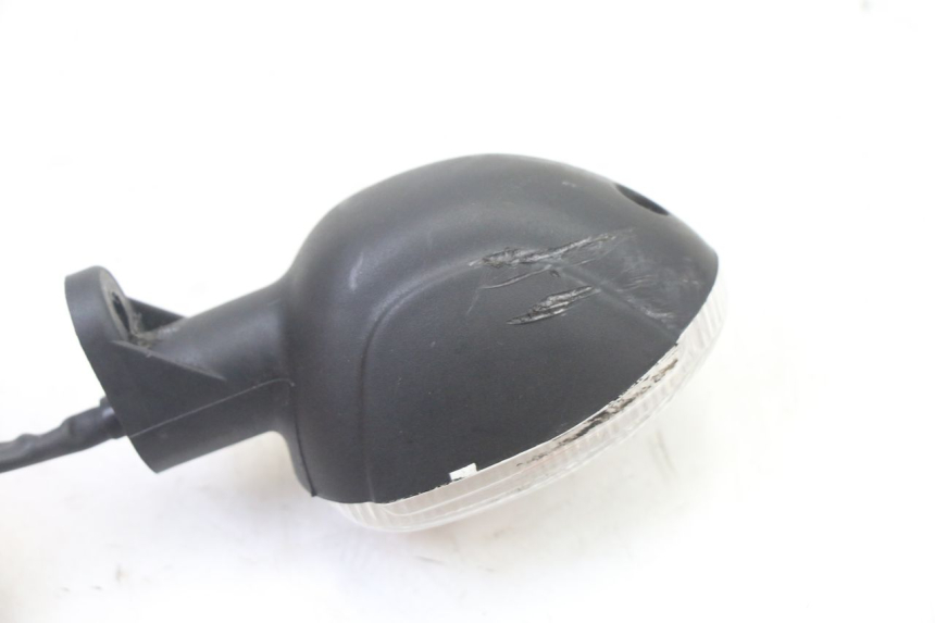 photo de TRASERO IZQUIERDO INTERMITENTE PIAGGIO NRG POWER PUREJET 50 (2018 - 2021)