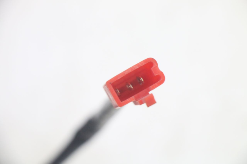 photo de TRASERO IZQUIERDO INTERMITENTE JM MOTORS OLDIES GT 4T 50 (2018 - 2025) - Primer plano técnico