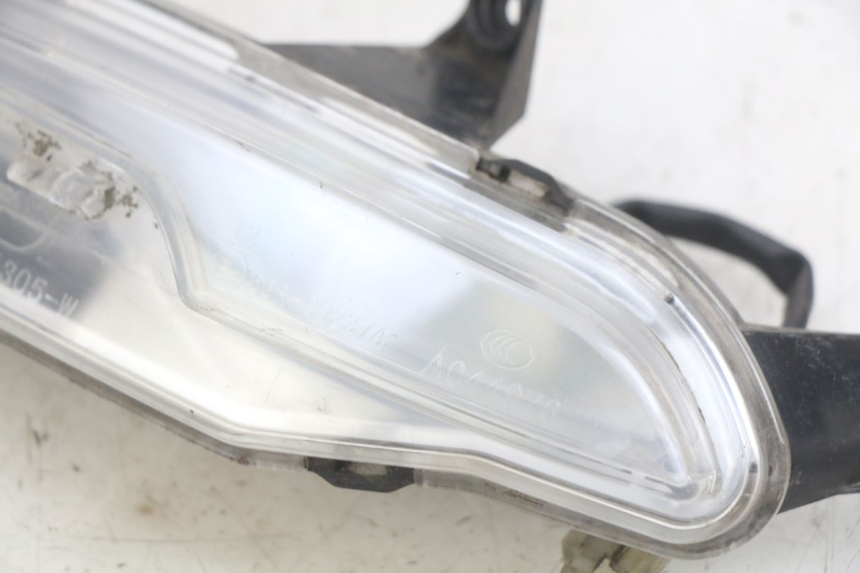 photo de INTERMITENTE TRASERO IZQUIERDO PEUGEOT DJANGO 4T 50 (2014 - 2019)