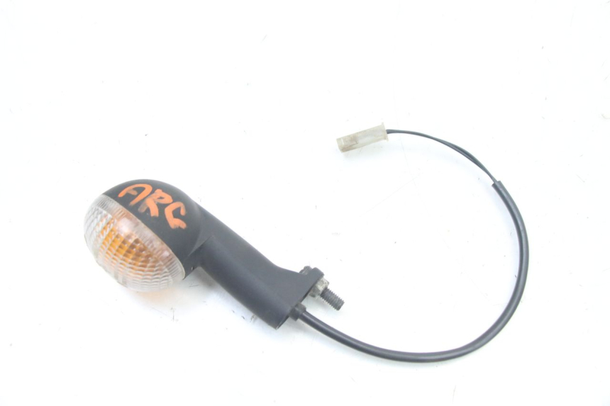 photo de TRASERO IZQUIERDO INTERMITENTE PEUGEOT TREKKER TKR 50 (2005 - 2014)