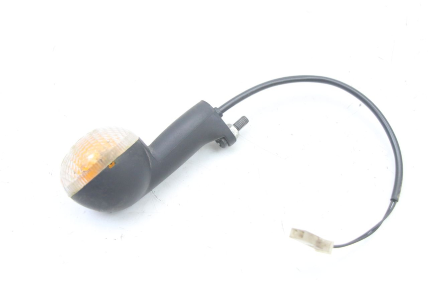 photo de TRASERO IZQUIERDO INTERMITENTE PEUGEOT TREKKER TKR 50 (2005 - 2014)