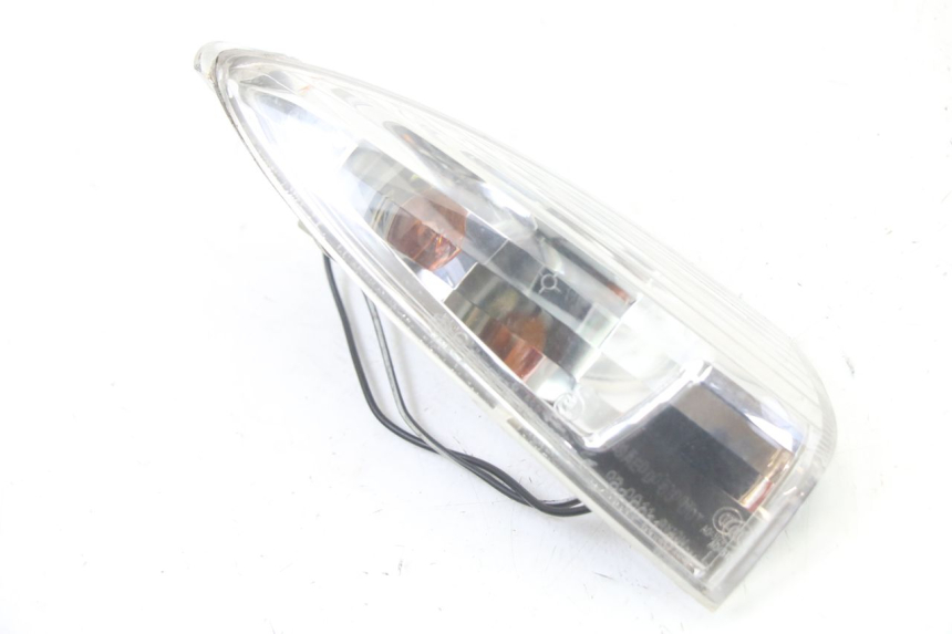 photo de INTERMITENTE TRASERO IZQUIERDO PIAGGIO FLY 2T 50 (2004 - 2017)