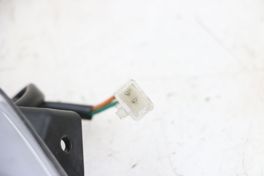 photo de TRASERO IZQUIERDO INTERMITENTE EFUN PUSA 1 - Estado de la superficie y material