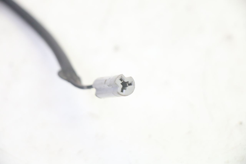 photo de TRASERO IZQUIERDO INTERMITENTE YAMAHA TDM ABS 900 (2002 - 2014) - Primer plano técnico