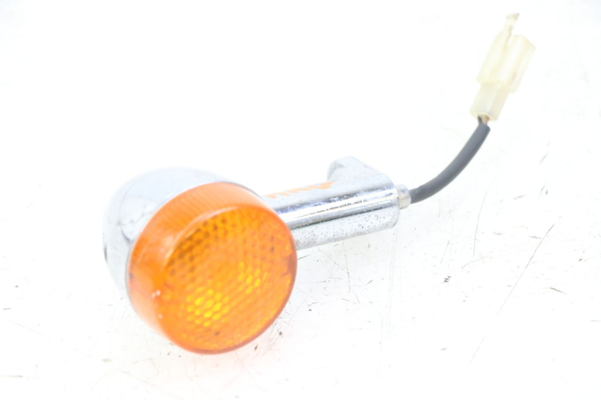 photo de TRASERO IZQUIERDO INTERMITENTE YAMAHA WHY 50 (1998 - 2000)