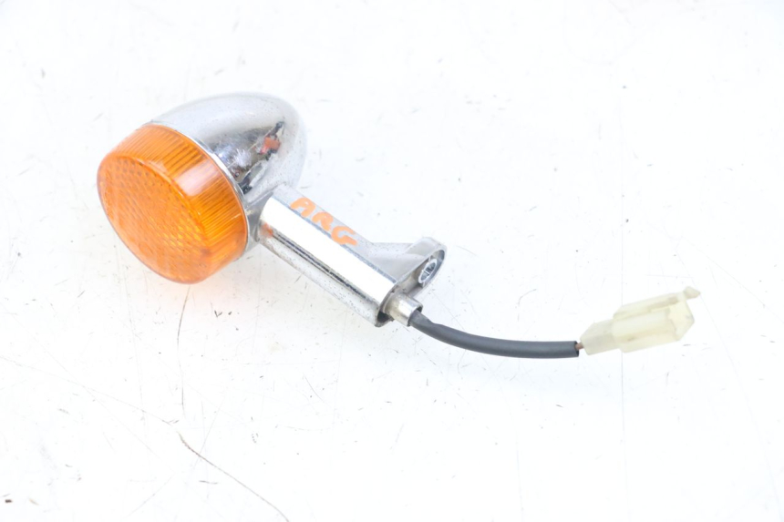 photo de TRASERO IZQUIERDO INTERMITENTE YAMAHA WHY 50 (1998 - 2000)