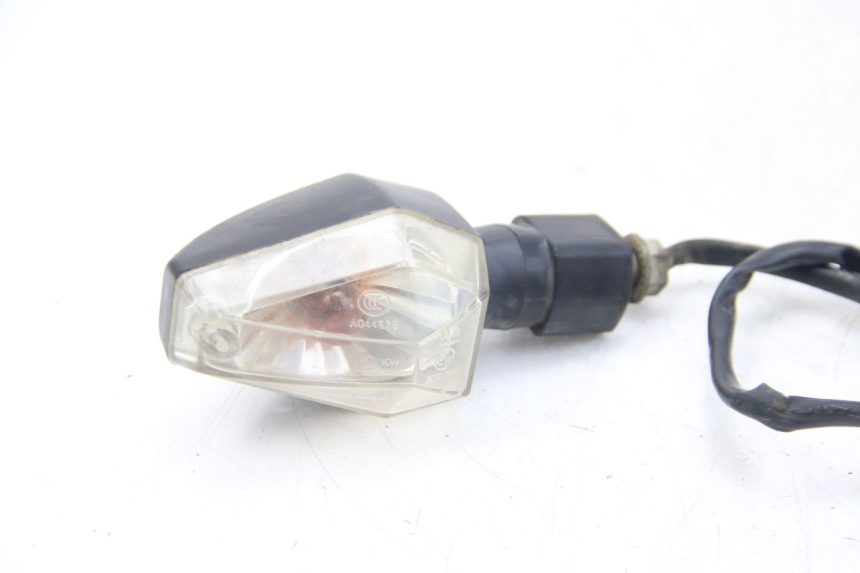 photo de INTERMITENTE TRASERO IZQUIERDO SYM WOLF SB 125 (2011 - 2018)