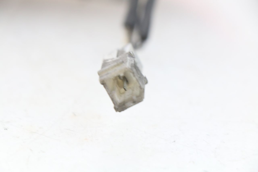 photo de INTERMITENTE TRASERO IZQUIERDO PIAGGIO X8 125 (2004 - 2007)