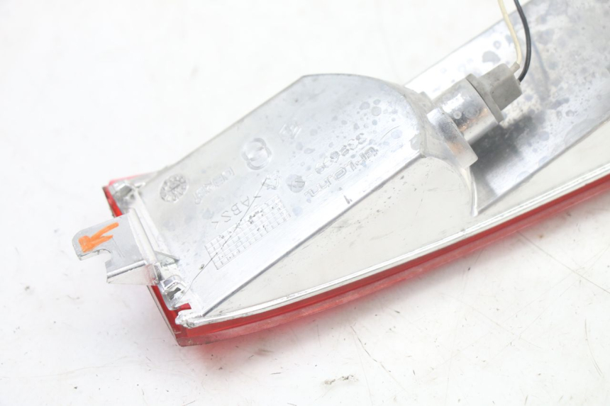 photo de INTERMITENTE TRASERO IZQUIERDO PIAGGIO XEVO - X EVO 125 (2007 - 2016) - Recambio usado revisado