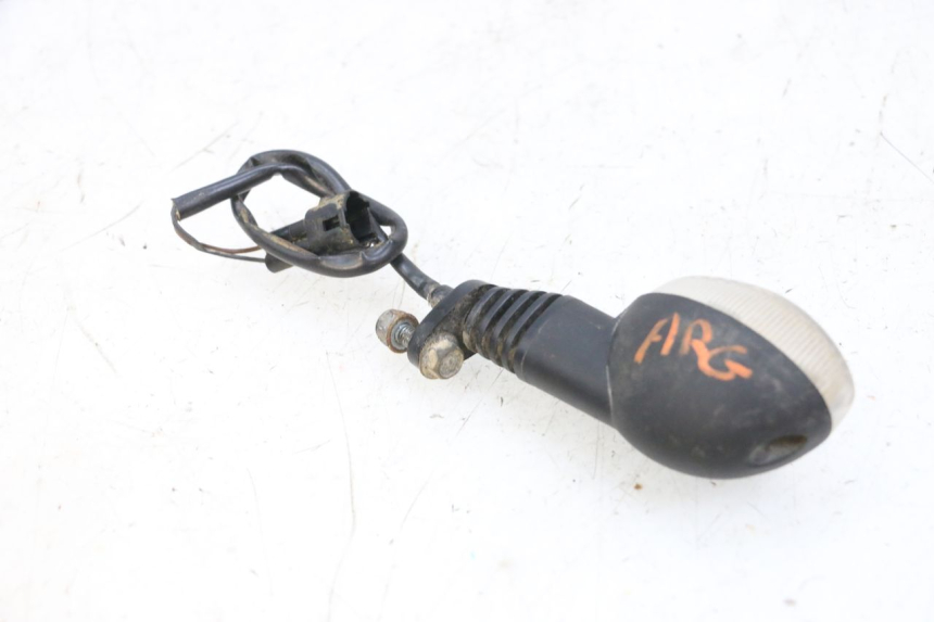 photo de TRASERO IZQUIERDO INTERMITENTE YAMAHA YFM R RAPTOR 250 (2008 - 2014) - Primer plano técnico