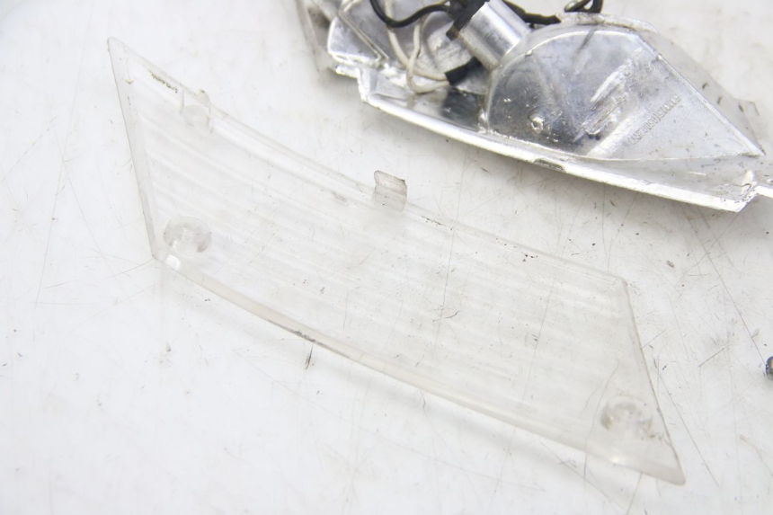 photo de INTERMITENTE TRASERO IZQUIERDO PIAGGIO ZIP 4T 50 (2018 - 2020)