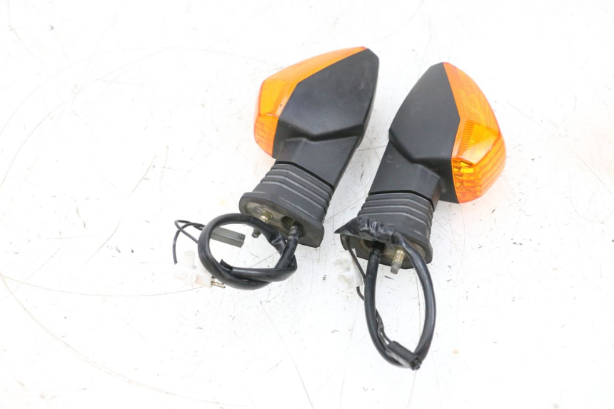 photo de TRASERO INTERMITENTE SUZUKI GSXR GSX-R 1000 (2003 - 2004) - Características distintivas