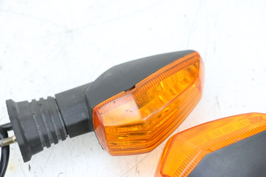 photo de TRASERO INTERMITENTE SUZUKI GSXR GSX-R 1000 (2003 - 2004) - Recambio usado revisado