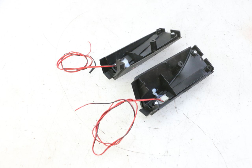 photo de TRASERO INTERMITENTE HITWAY H5 1