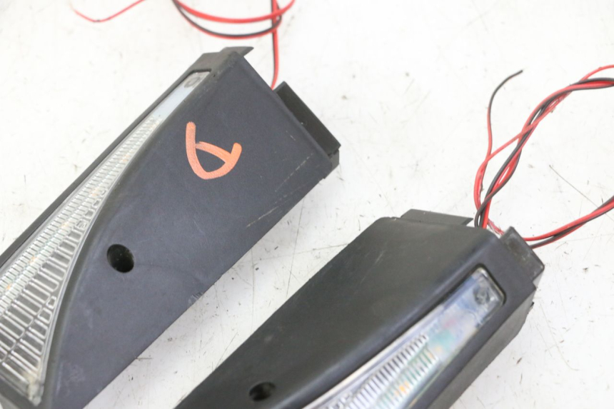 photo de TRASERO INTERMITENTE HITWAY H5 1