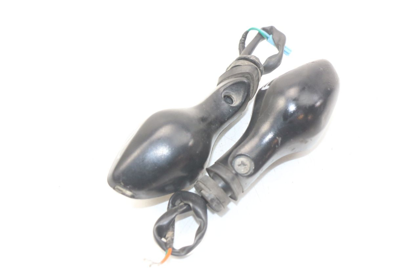 photo de TRASERO INTERMITENTE HONDA INTEGRA NC D 750 (2016 - 2018) - Estado de la superficie y material