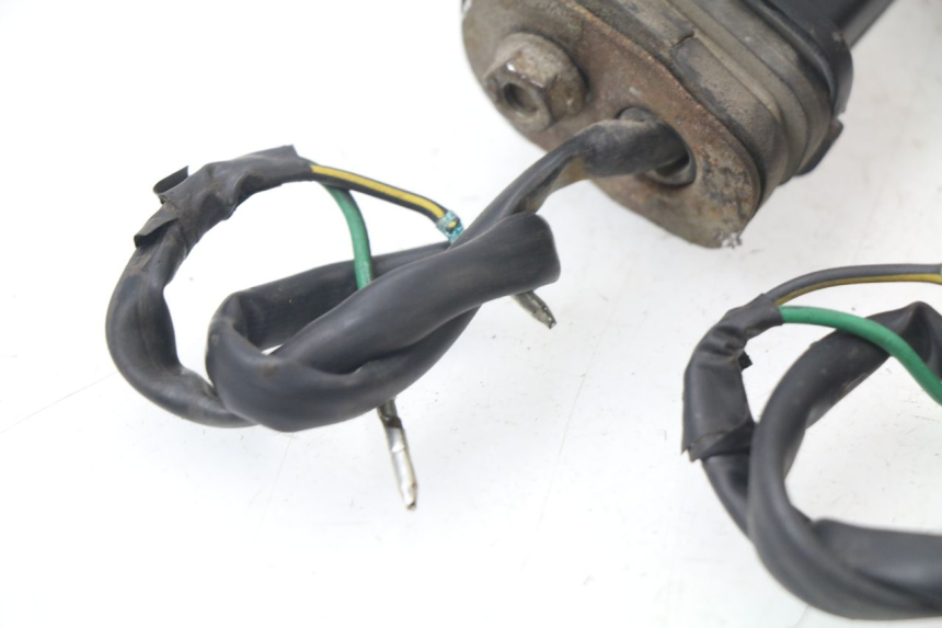 photo de TRASERO INTERMITENTE KAWASAKI GTR 1000 (1994 - 2004)