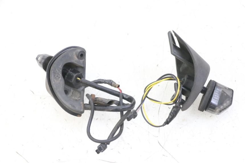 photo de TRASERO INTERMITENTE PIAGGIO MP3 LT 400 (2007 - 2012)
