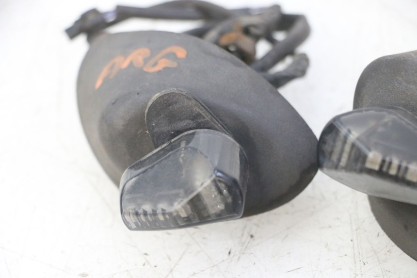 photo de TRASERO INTERMITENTE PIAGGIO MP3 LT 400 (2007 - 2012)