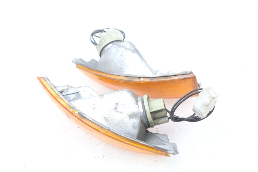 photo de INTERMITENTE TRASERO PIAGGIO FLY 125 (2005 - 2012)