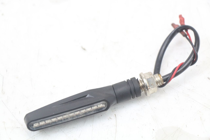 photo de TRASERO INTERMITENTE SUZUKI GS F 500 (2004 - 2007)