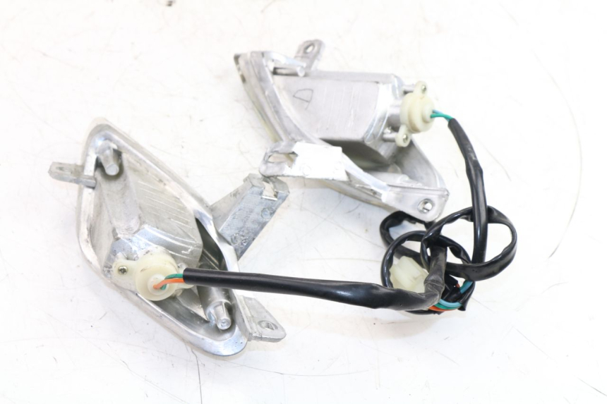 photo de TRASERO INTERMITENTE SYM FIDDLE 50 (2008 - 2010)
