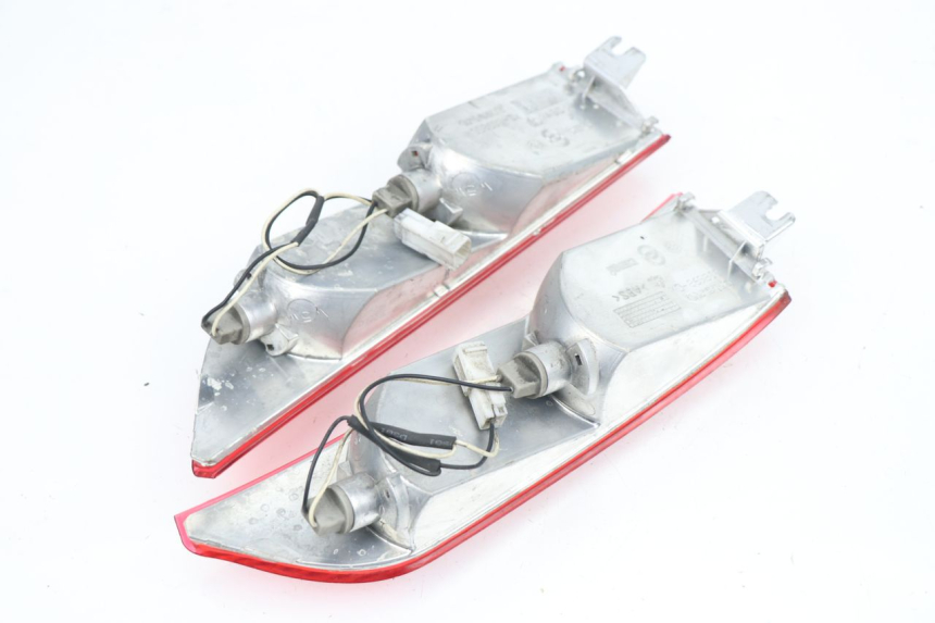 photo de TRASERO INTERMITENTE PIAGGIO X8 400 (2006 - 2007)