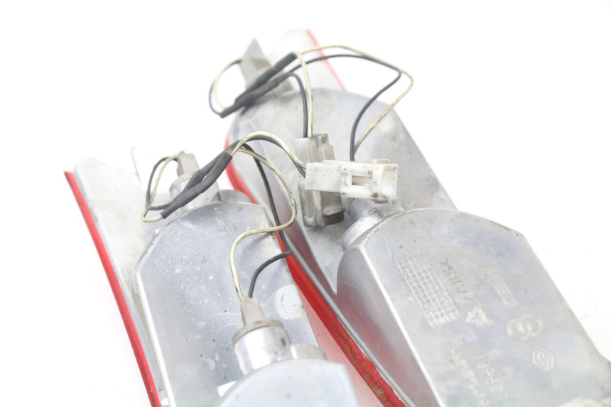 photo de TRASERO INTERMITENTE PIAGGIO XEVO - X EVO 125 (2007 - 2016)