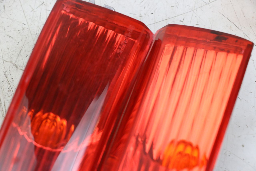 photo de TRASERO INTERMITENTE PIAGGIO XEVO - X EVO 125 (2007 - 2017) - Zoom estado de uso