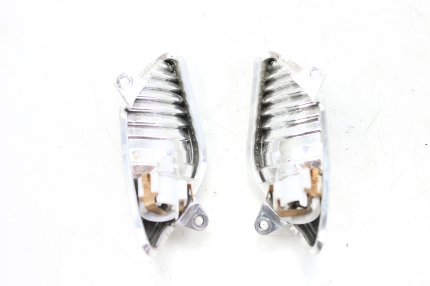 photo de INTERMITENTE DELANTERO APRILIA SR R 2T LC 50 (2018 - 2021)