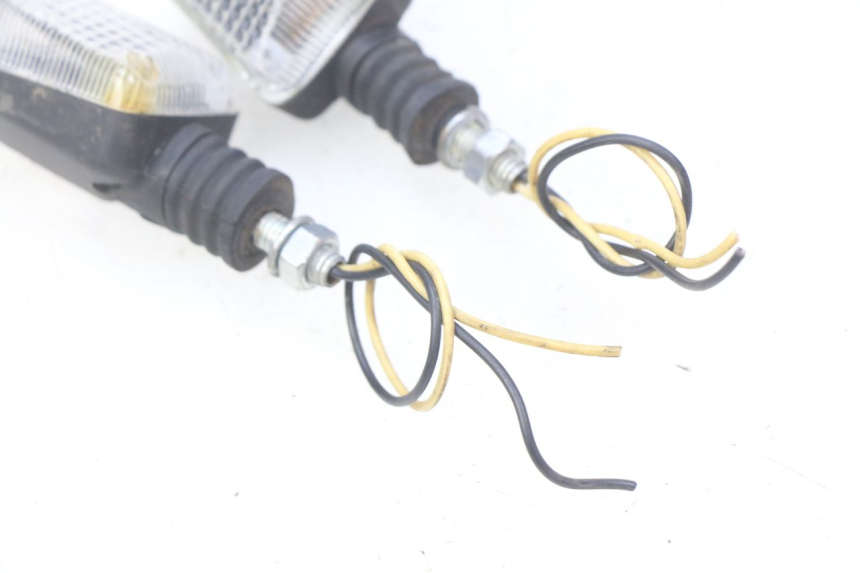 photo de INTERMITENTE DELANTERO HONDA CB 500 (1997 - 2003)