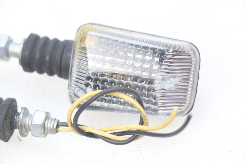 photo de INTERMITENTE DELANTERO HONDA CB 500 (1997 - 2003)
