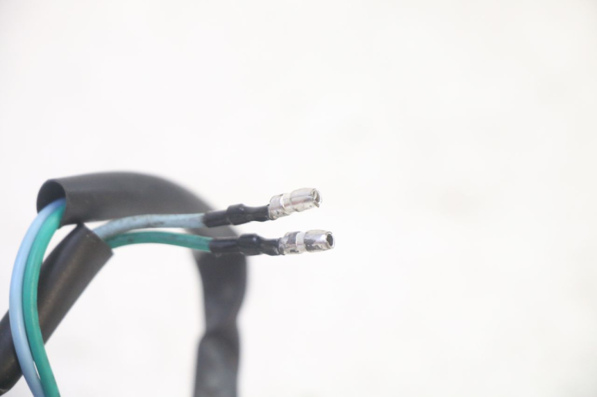 photo de INTERMITENTE DELANTERO DERECHO KYMCO AGILITY 4T 50 (2018 - 2022) - Estado de la superficie y material