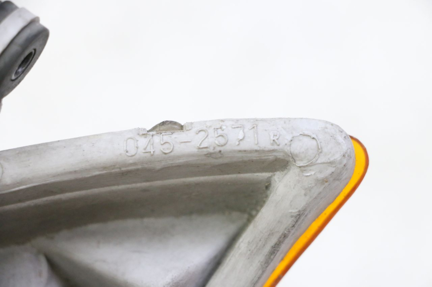 photo de DELANTERO DERECHO INTERMITENTE HONDA CBR F SC25 1000 (1989 - 1992)