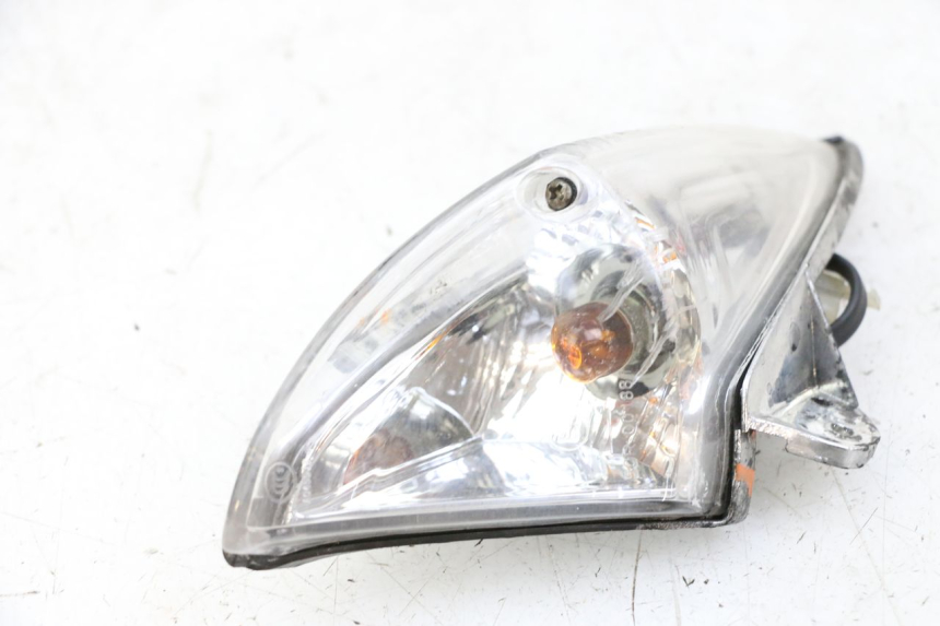 photo de INTERMITENTE DELANTERO DERECHO PEUGEOT CITYSTAR 50 (2013 - 2017)